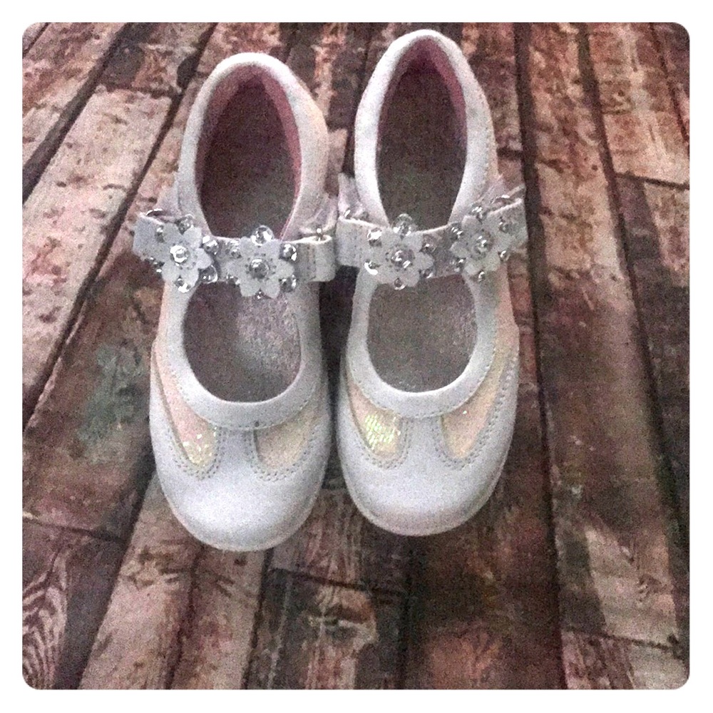 Girls white w/mermaid sparkle Lelli Kelly Sz.9/25